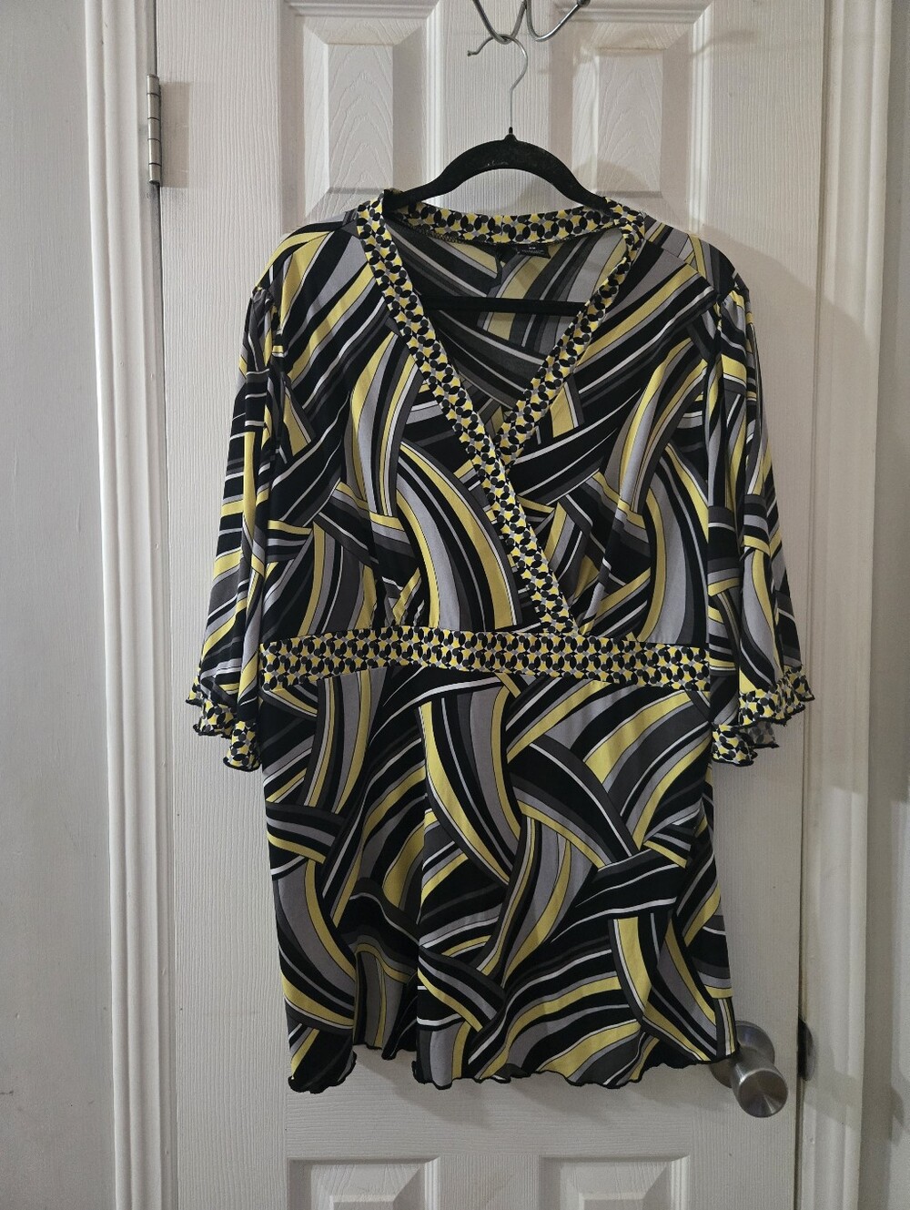 2x slinky blouse